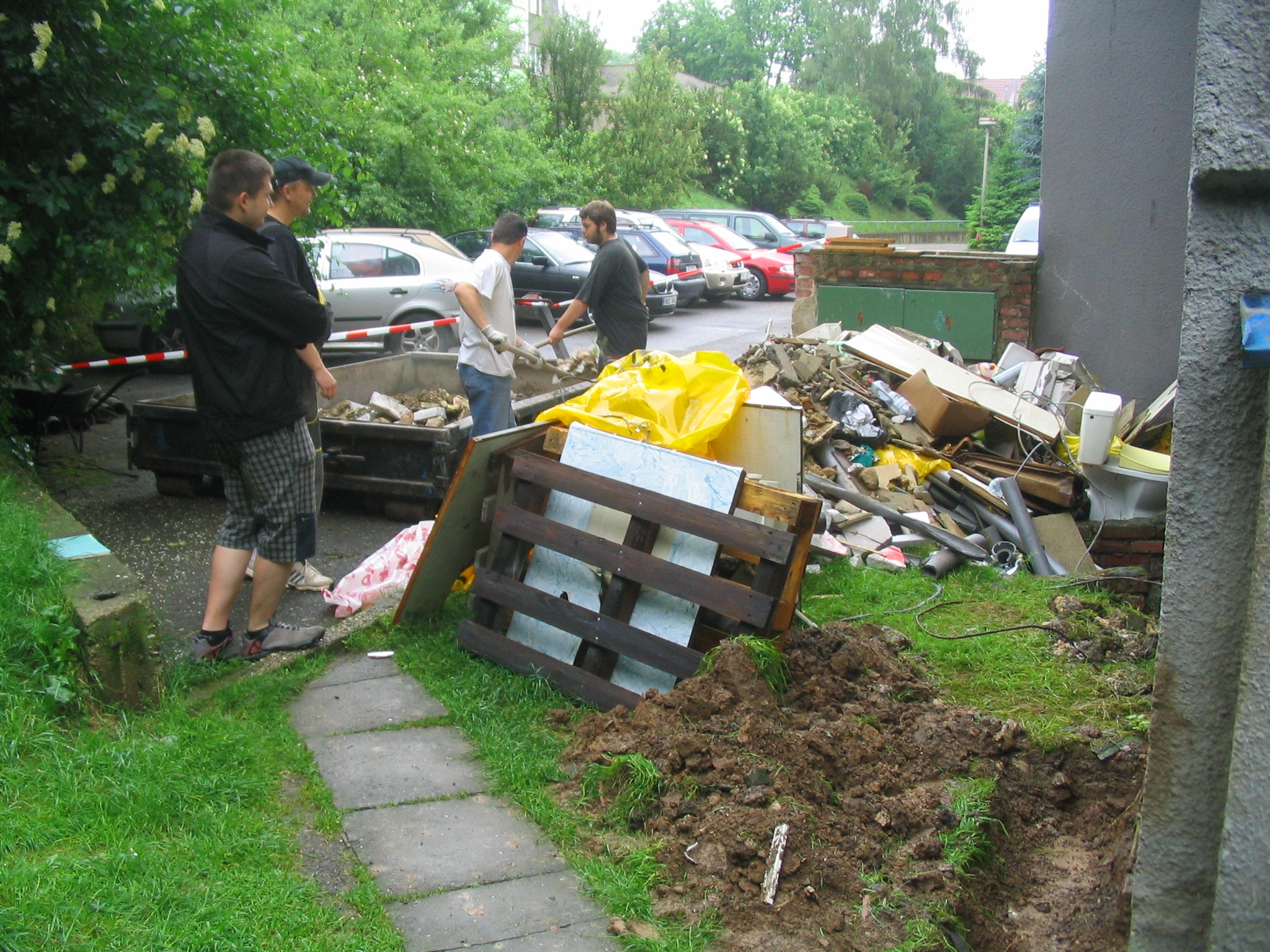 03062008 705 Už se to uklízí.JPG