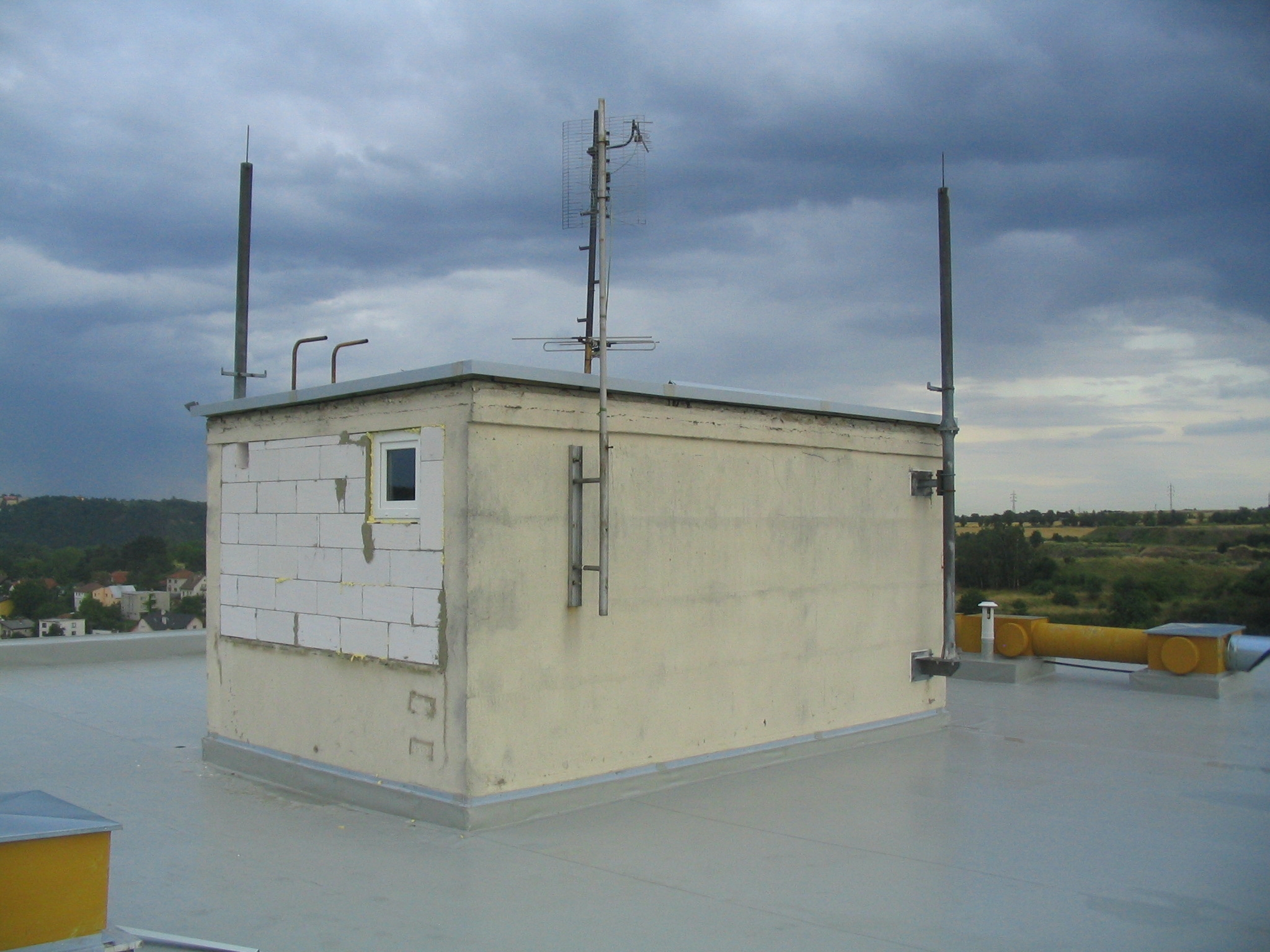 10072008 723 Stahují se mraky ale už je zazděno