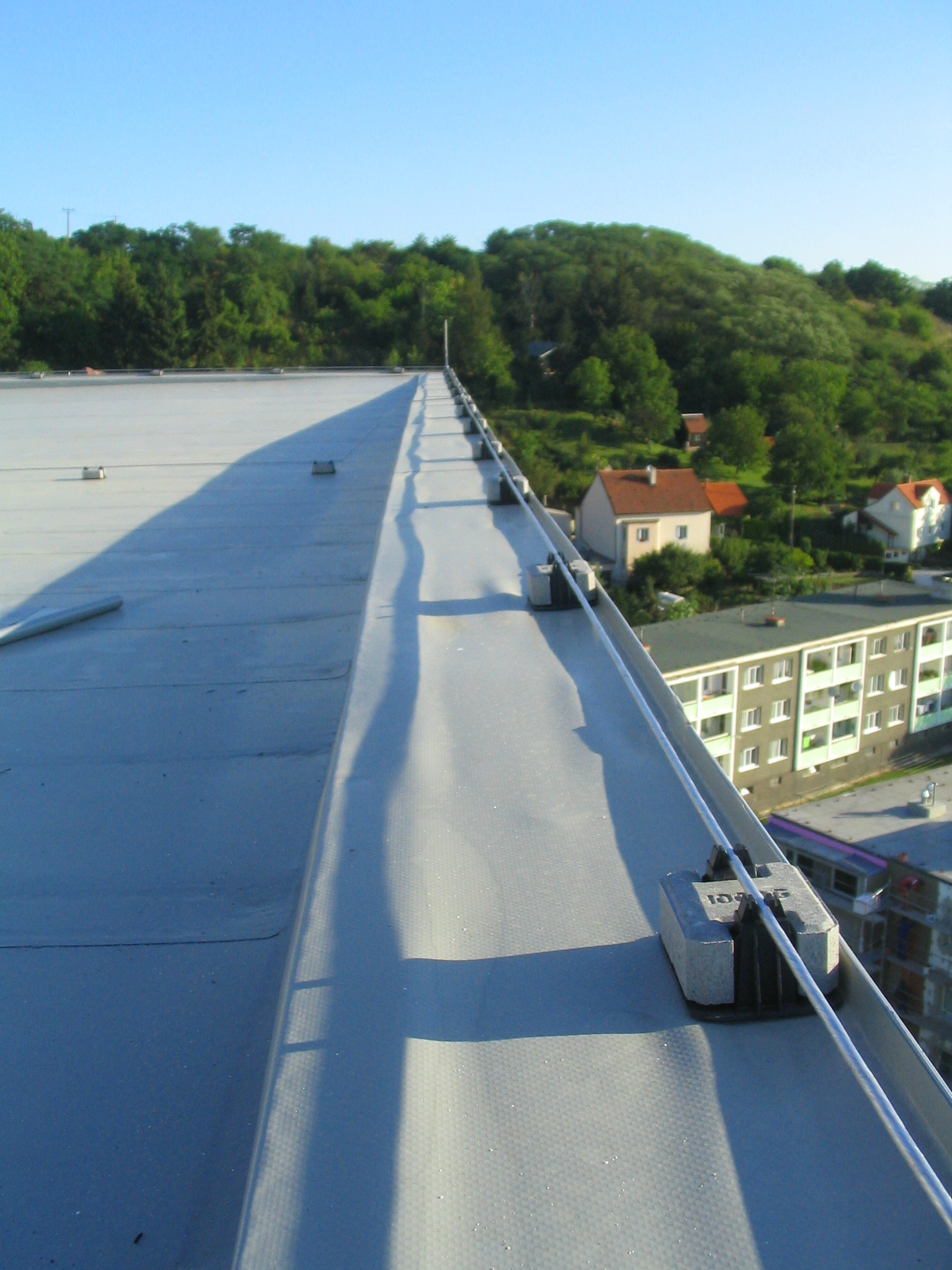 22082008 723 Nové hromosvody - vše v AlMgSi